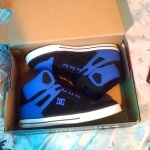DC shoes size 11